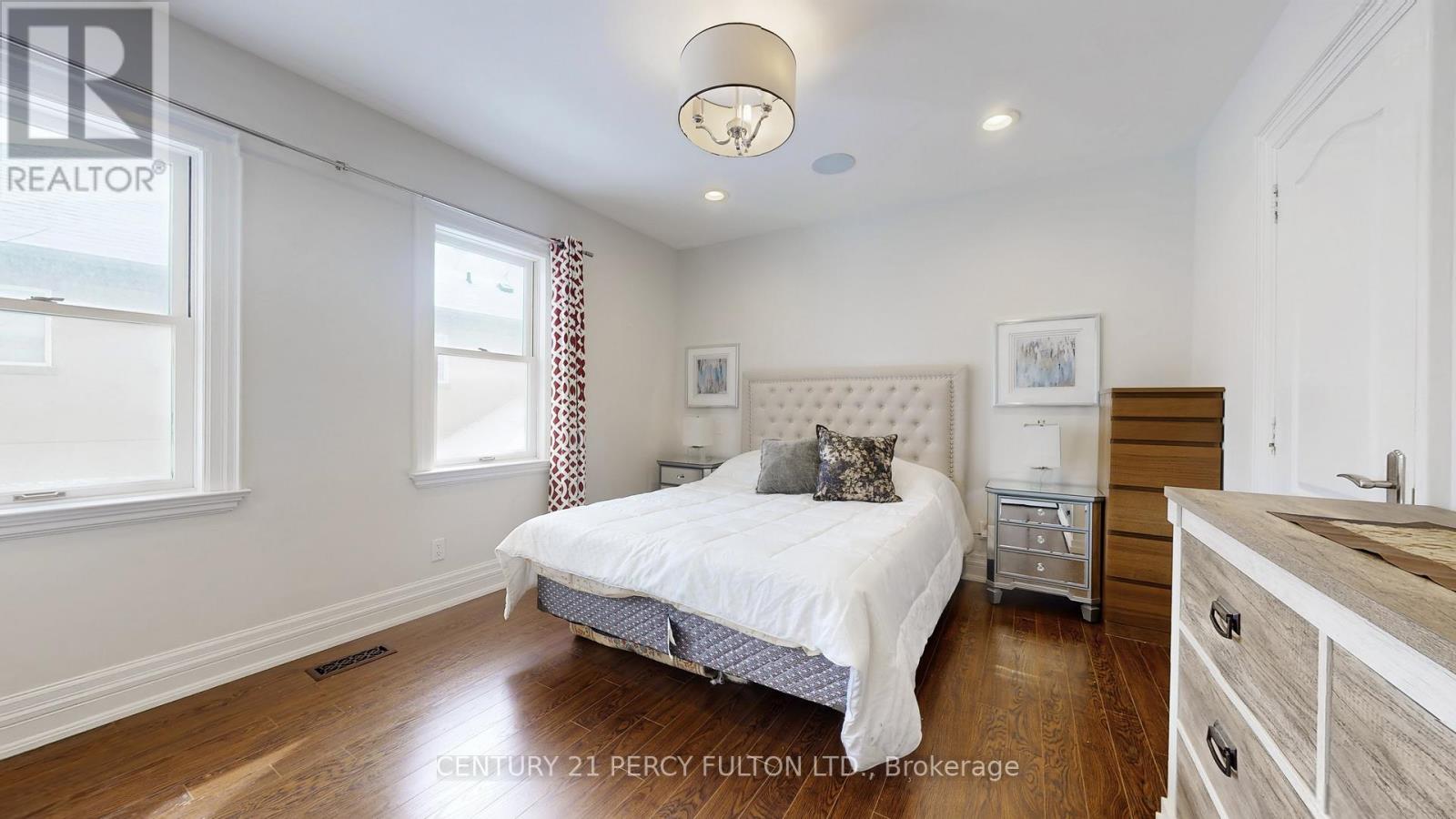 126 Old Surrey Lane, Richmond Hill, Ontario  L4C 8S6 - Photo 37 - N12903688