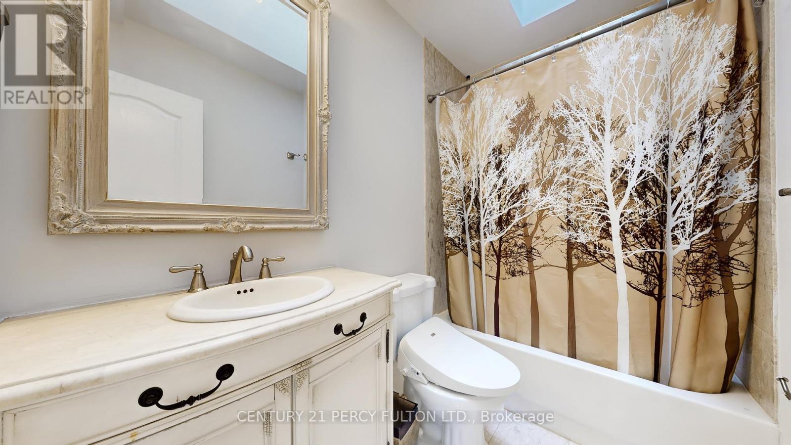 126 Old Surrey Lane, Richmond Hill, Ontario  L4C 8S6 - Photo 43 - N12903688