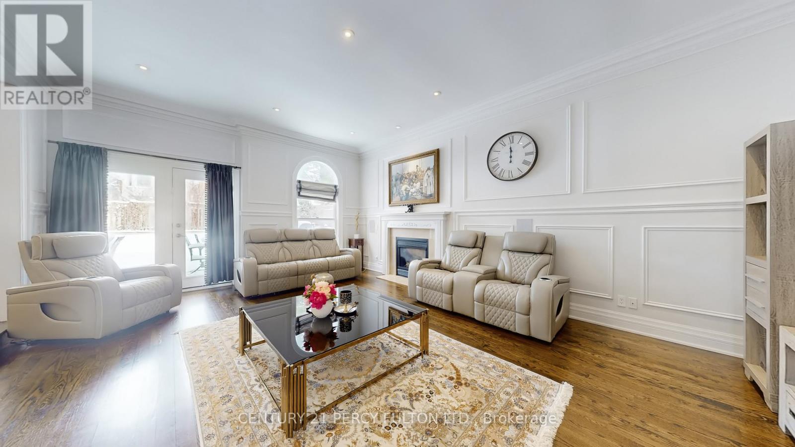 126 Old Surrey Lane, Richmond Hill, Ontario  L4C 8S6 - Photo 9 - N12903688