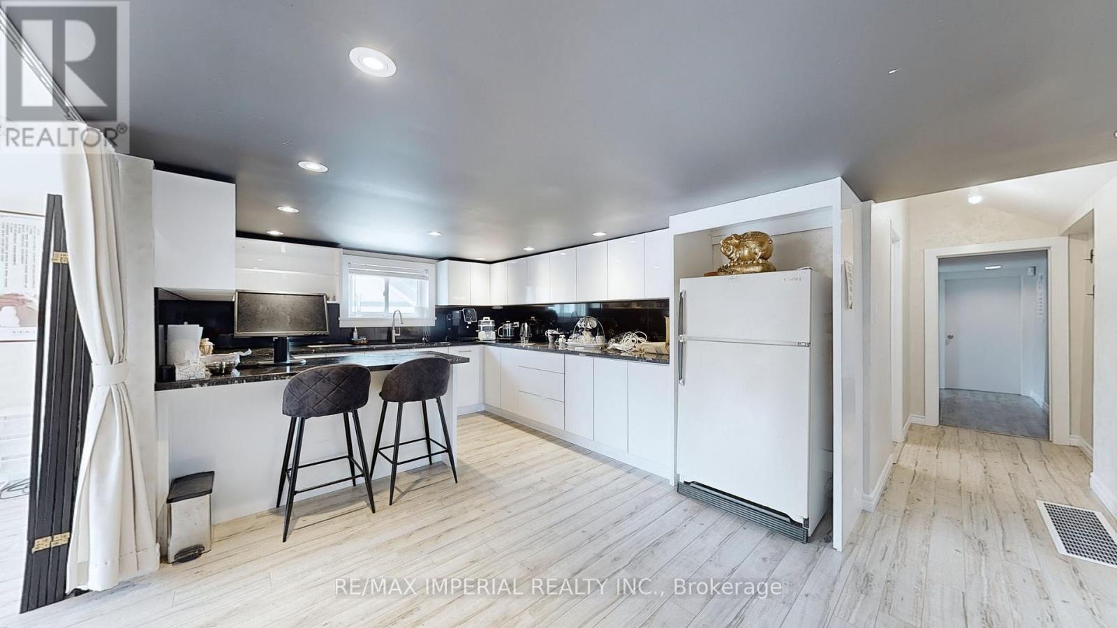 156 Main St Unionville, Markham (Unionville), Ontario  L3R 2G9 - Photo 32 - N12903700