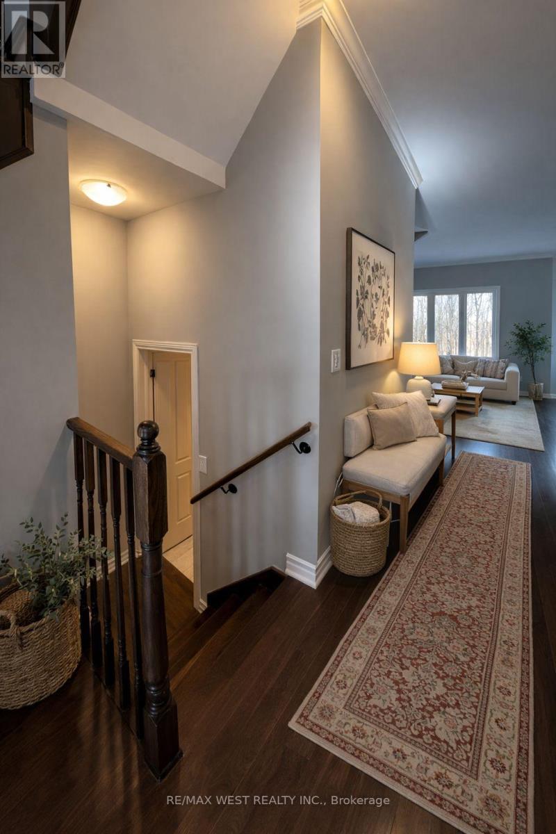 29 Farwell Avenue, Wasaga Beach, Ontario  L9Z 0H3 - Photo 4 - S12903512