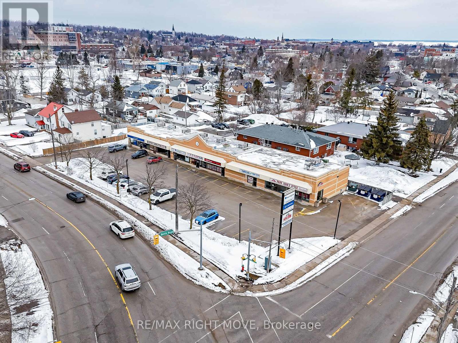 2 - 170 Memorial Avenue, Orillia, Ontario  L3V 7M9 - Photo 14 - S12903522