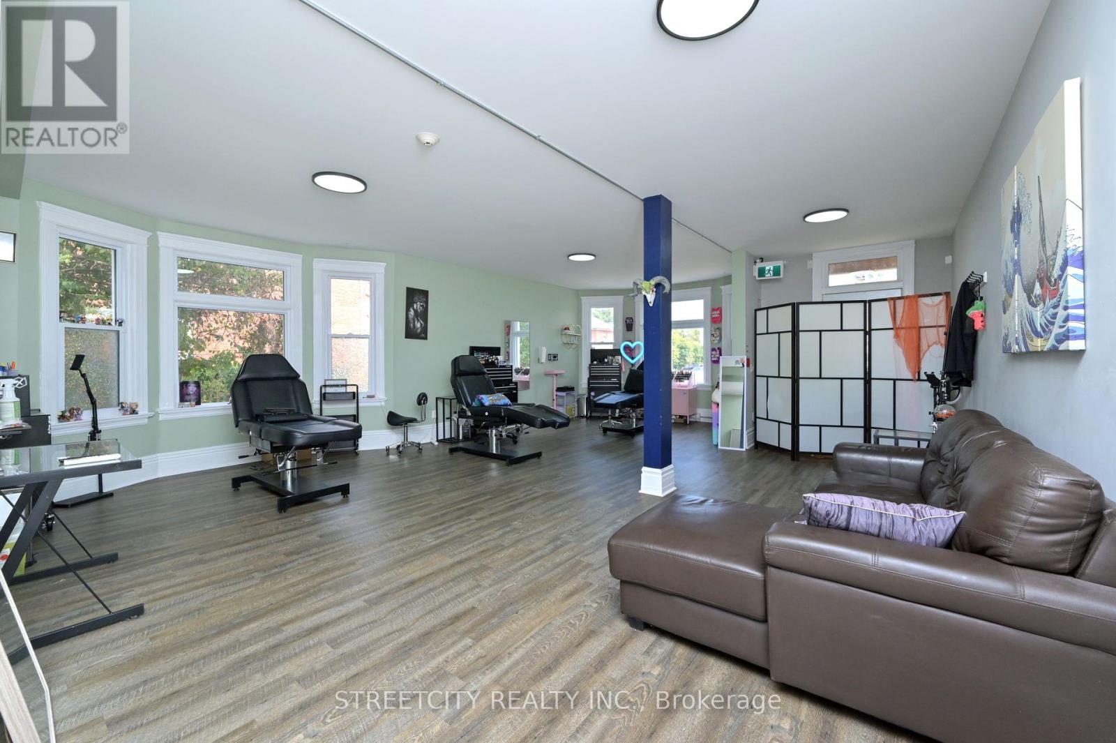 102b - 170 Bradford Street, Barrie, Ontario  L4N 3B5 - Photo 7 - S12903600