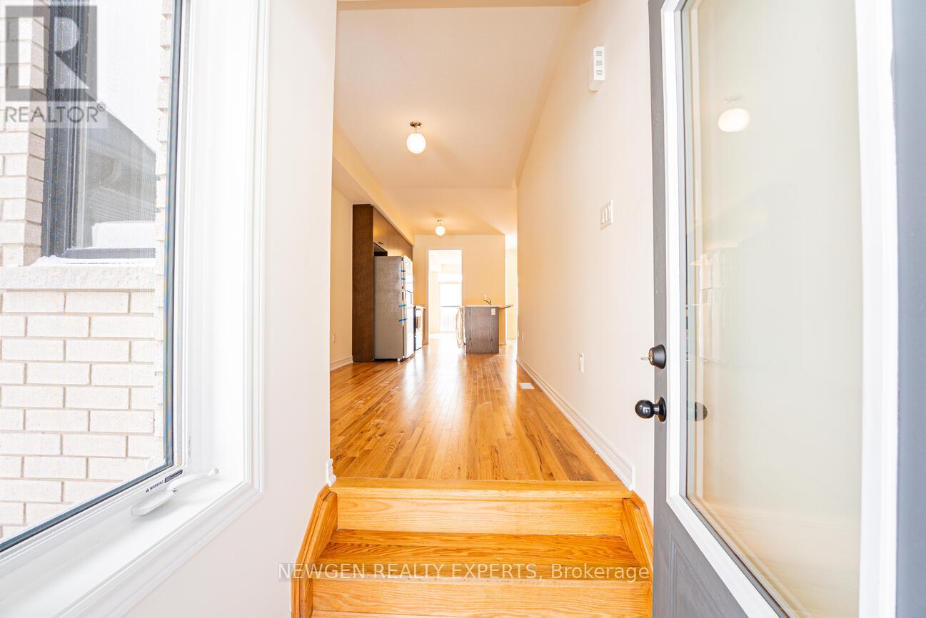 2946 Peter Matthews Drive, Pickering, Ontario  L1X 0M2 - Photo 4 - E12897168