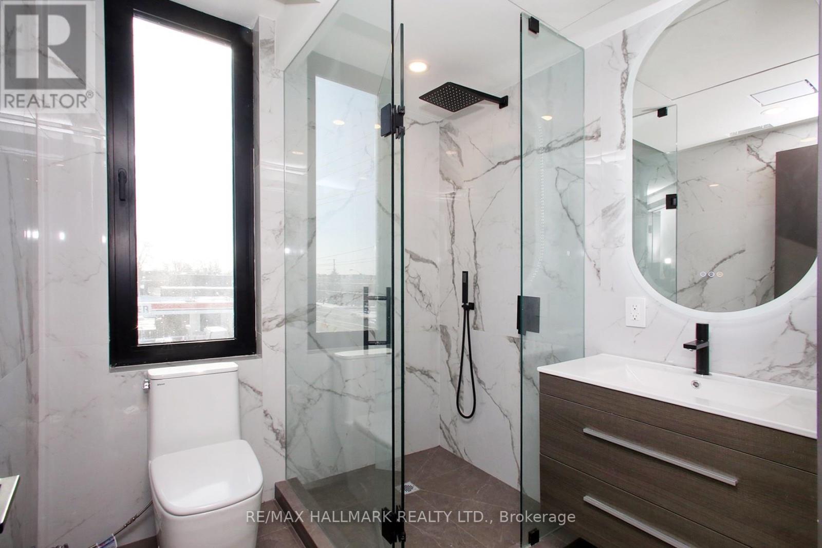 2 Owen Drive, Toronto, Ontario  M8W 1W7 - Photo 17 - W12785966