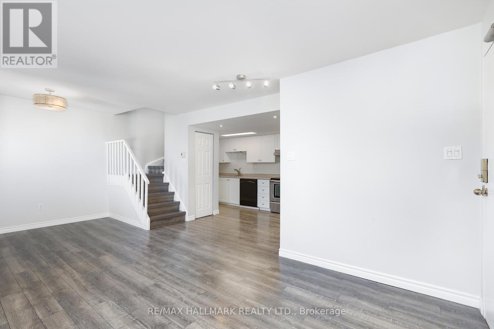 30 - 1250 King Street W, Toronto, Ontario  M6K 1G5 - Photo 4 - W12832400