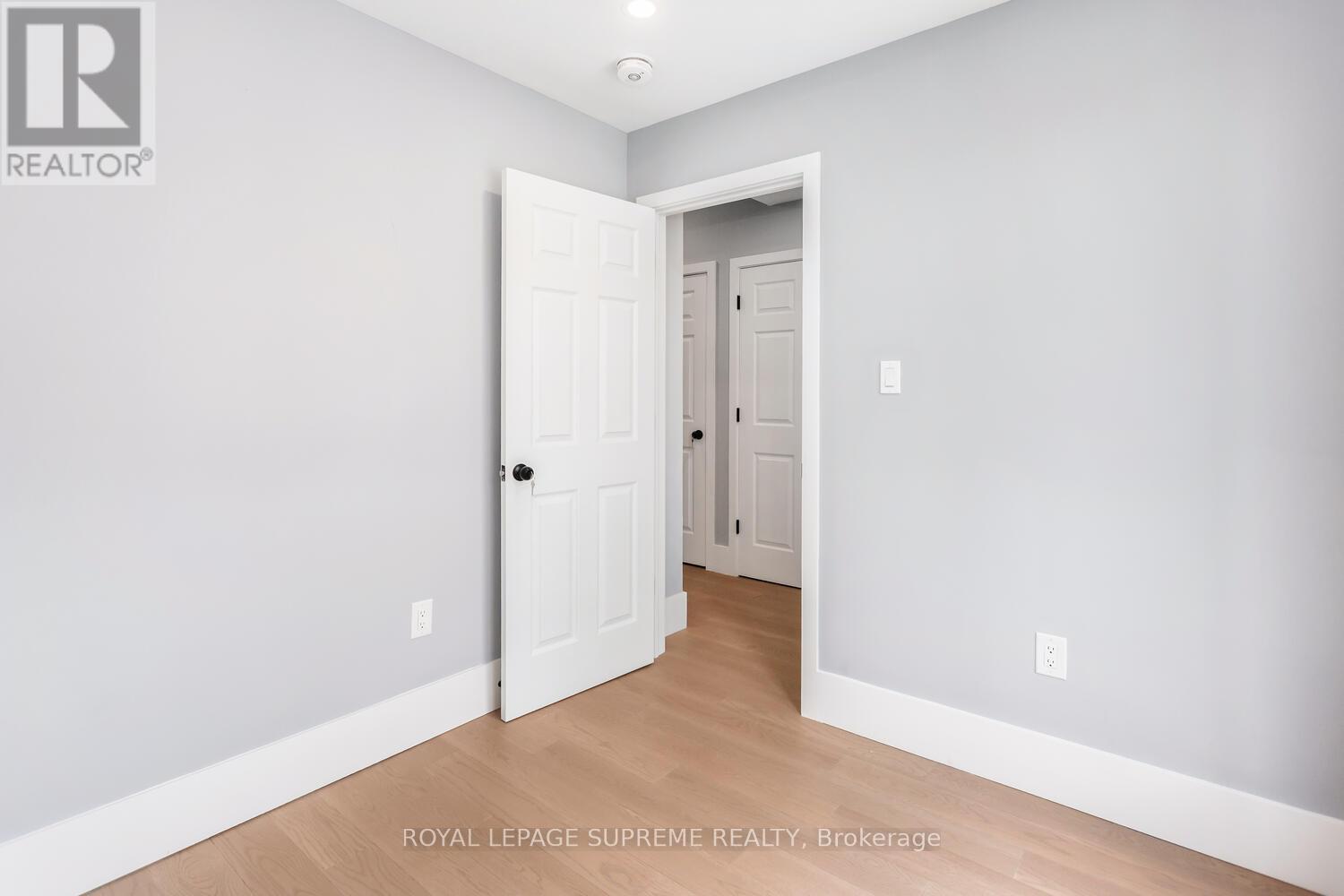 82 Pritchard Avenue, Toronto, Ontario  M6N 1T3 - Photo 15 - W12887502