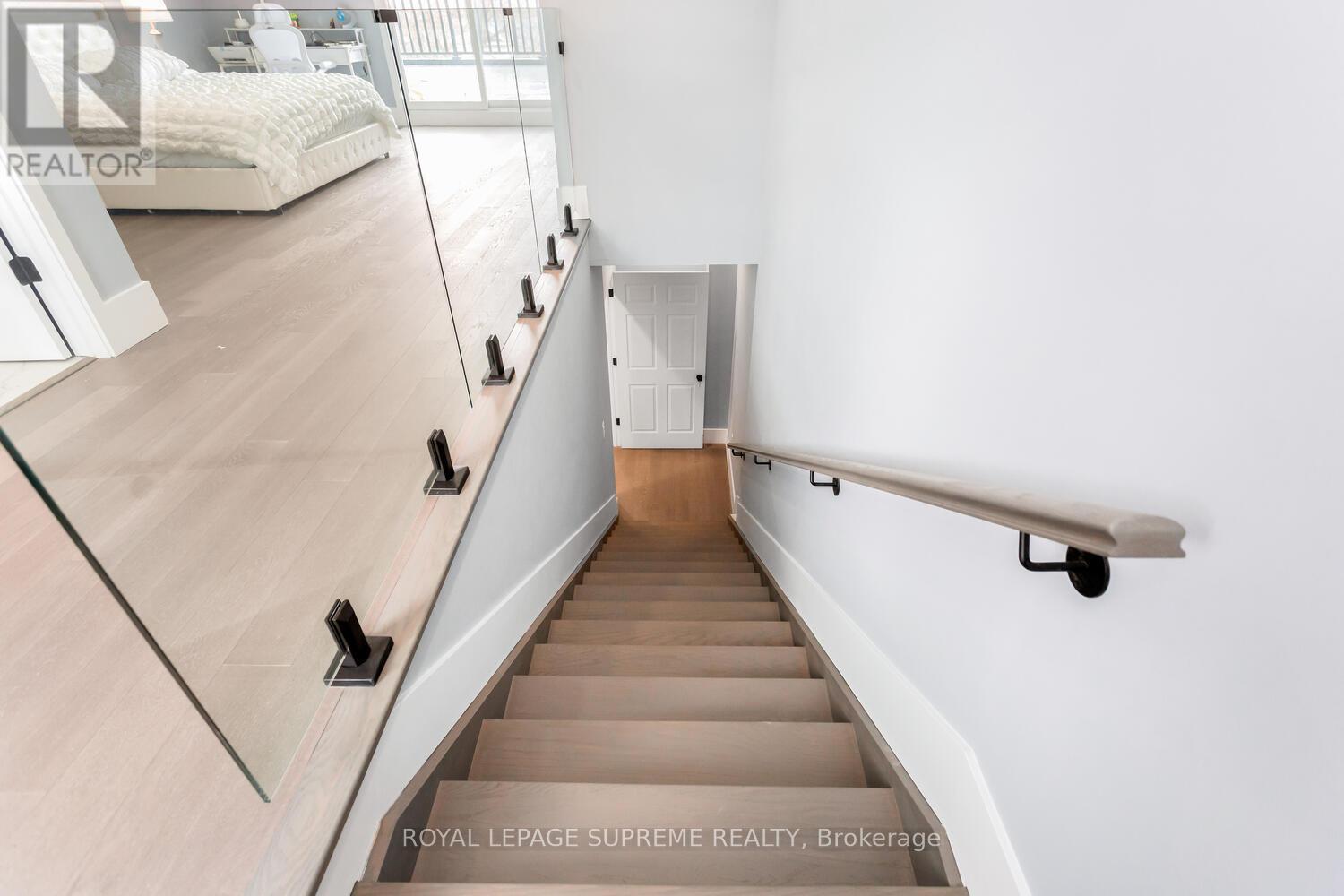 82 Pritchard Avenue, Toronto, Ontario  M6N 1T3 - Photo 18 - W12887502