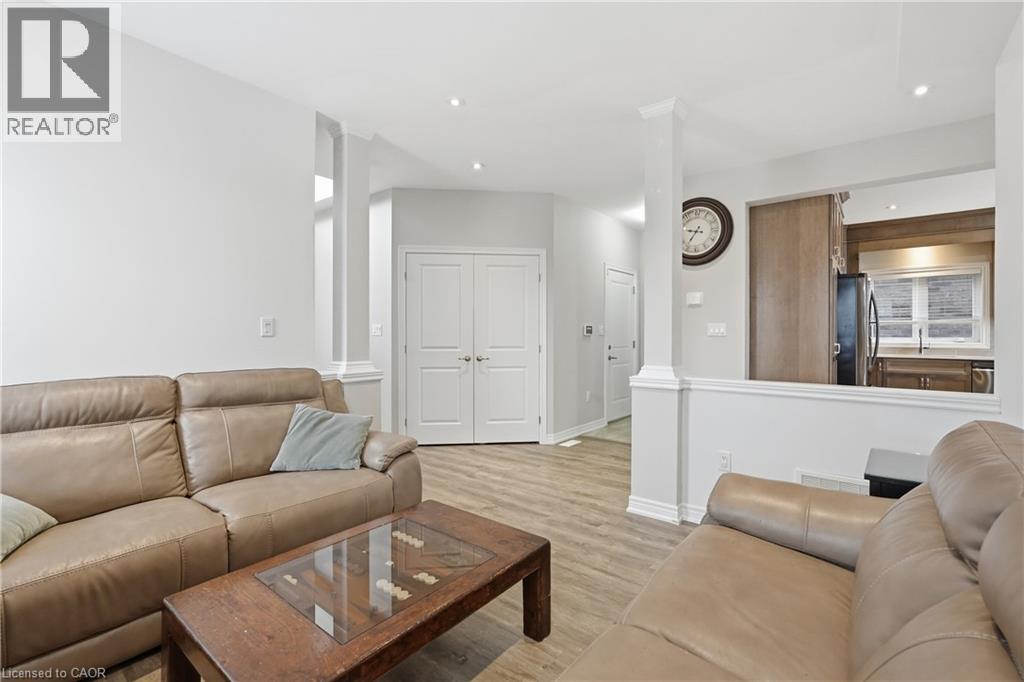 4025 Highland Park Drive, Beamsville, Ontario  L3J 0S9 - Photo 6 - 40812769