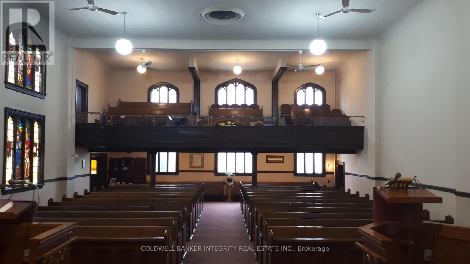 18 Victoria Avenue S, Hamilton (Landsdale), Ontario  L8N 2S6 - Photo 4 - X12436820