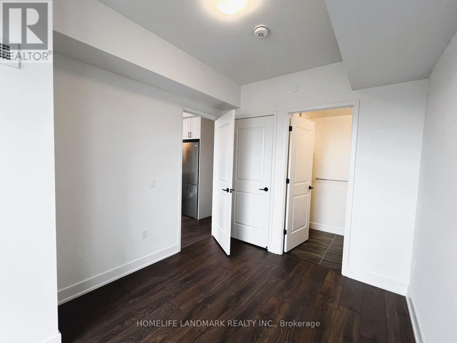 320 - 2343 Khalsa Gate, Oakville, Ontario  L6M 5R6 - Photo 8 - W12903484