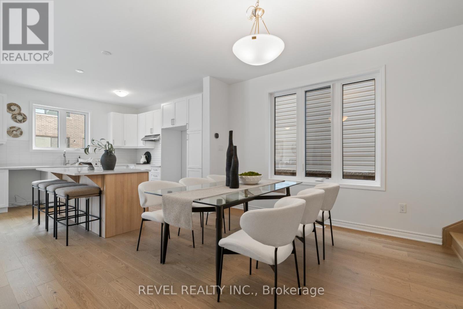 1391 Hearns Place, Milton, Ontario  L9E 2J8 - Photo 4 - W12903502