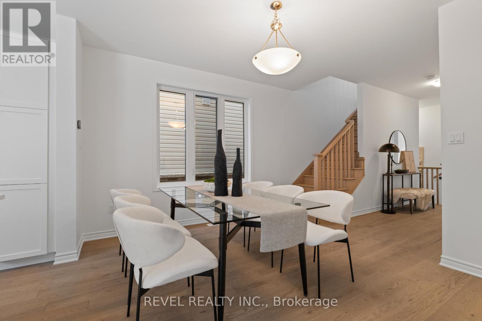 1391 Hearns Place, Milton, Ontario  L9E 2J8 - Photo 7 - W12903502