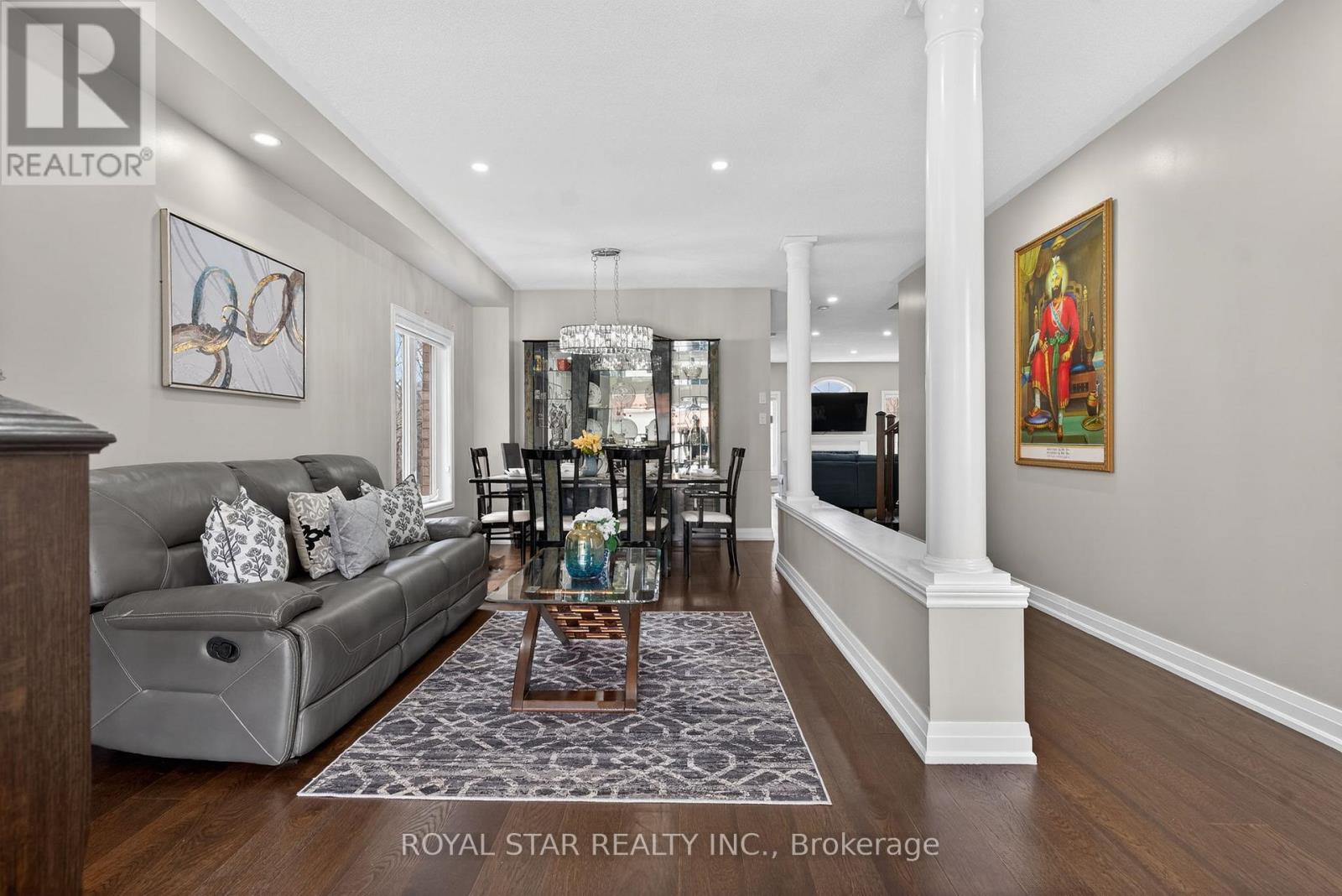 10 Solidarity Court, Brampton, Ontario  L6Y 0L5 - Photo 3 - W12903506