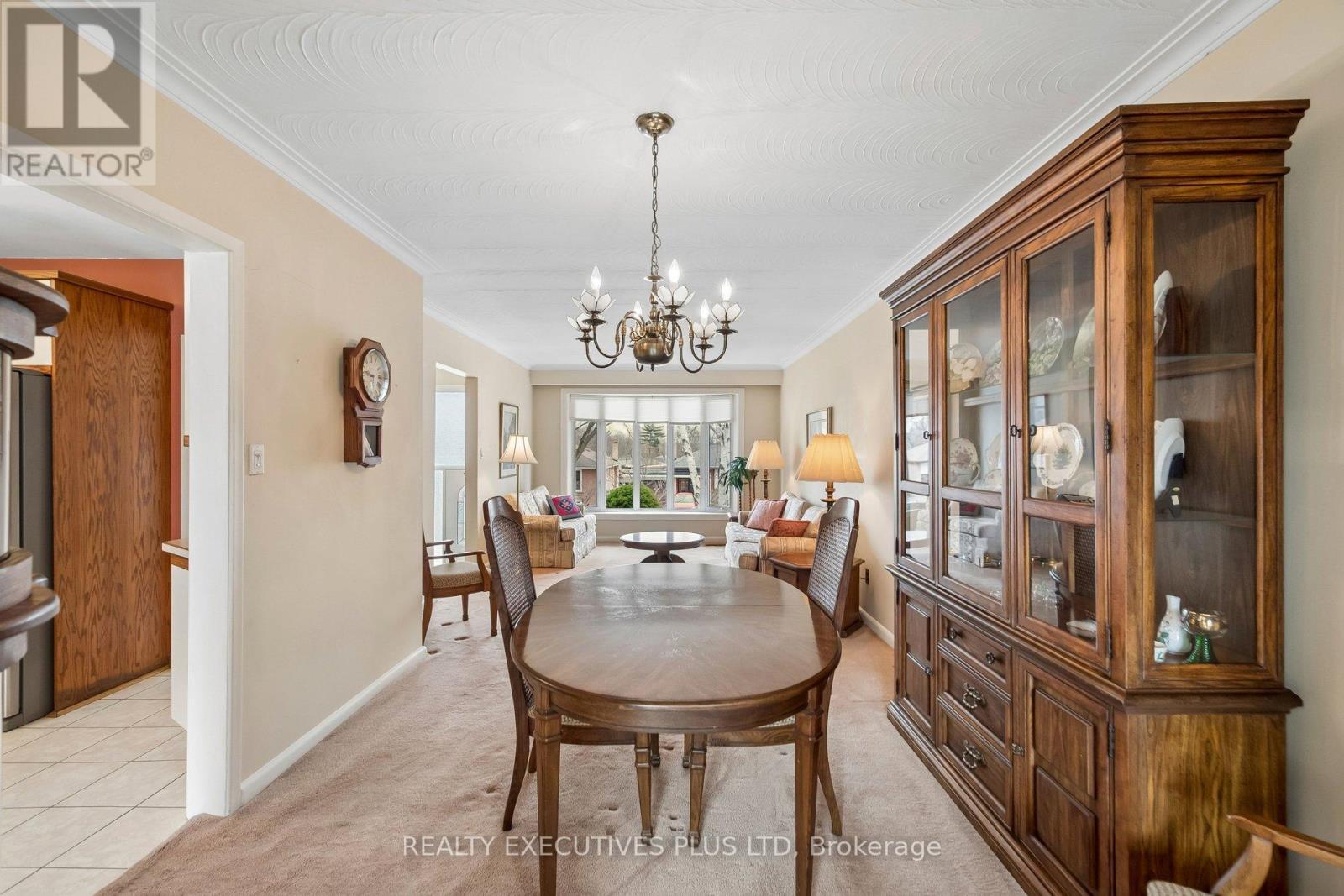 42 Bankfield Drive, Toronto, Ontario  M9V 2P8 - Photo 10 - W12903514