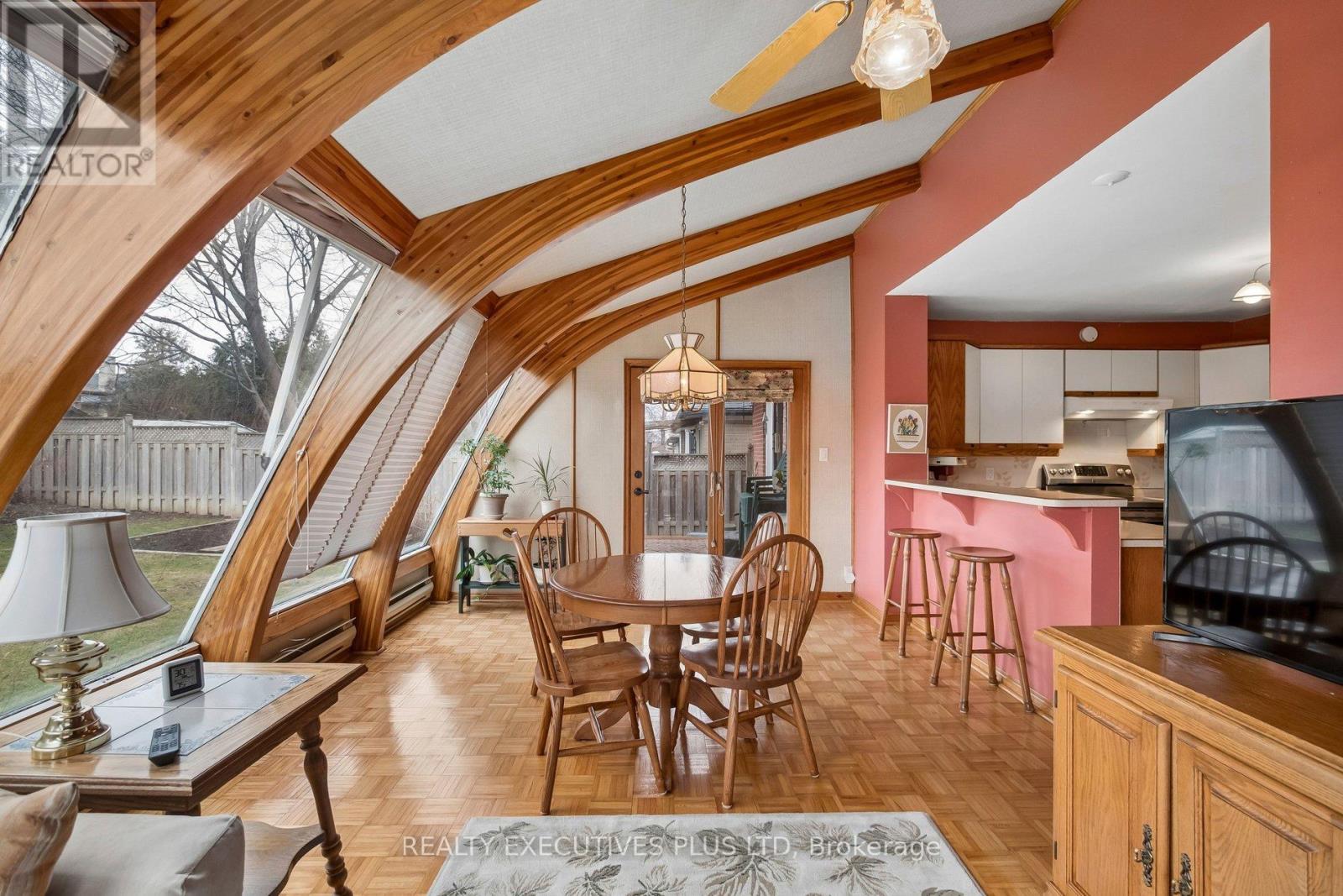 42 Bankfield Drive, Toronto, Ontario  M9V 2P8 - Photo 16 - W12903514