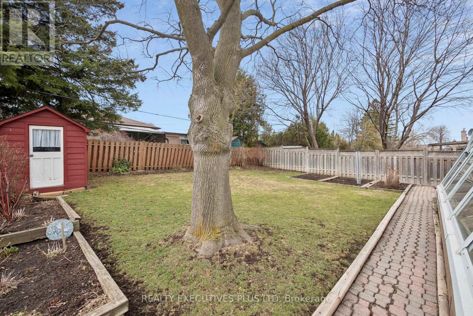 42 Bankfield Drive, Toronto, Ontario  M9V 2P8 - Photo 32 - W12903514