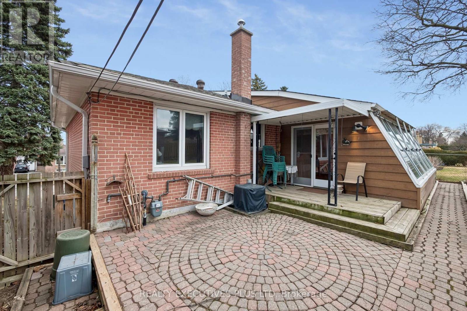 42 Bankfield Drive, Toronto, Ontario  M9V 2P8 - Photo 33 - W12903514