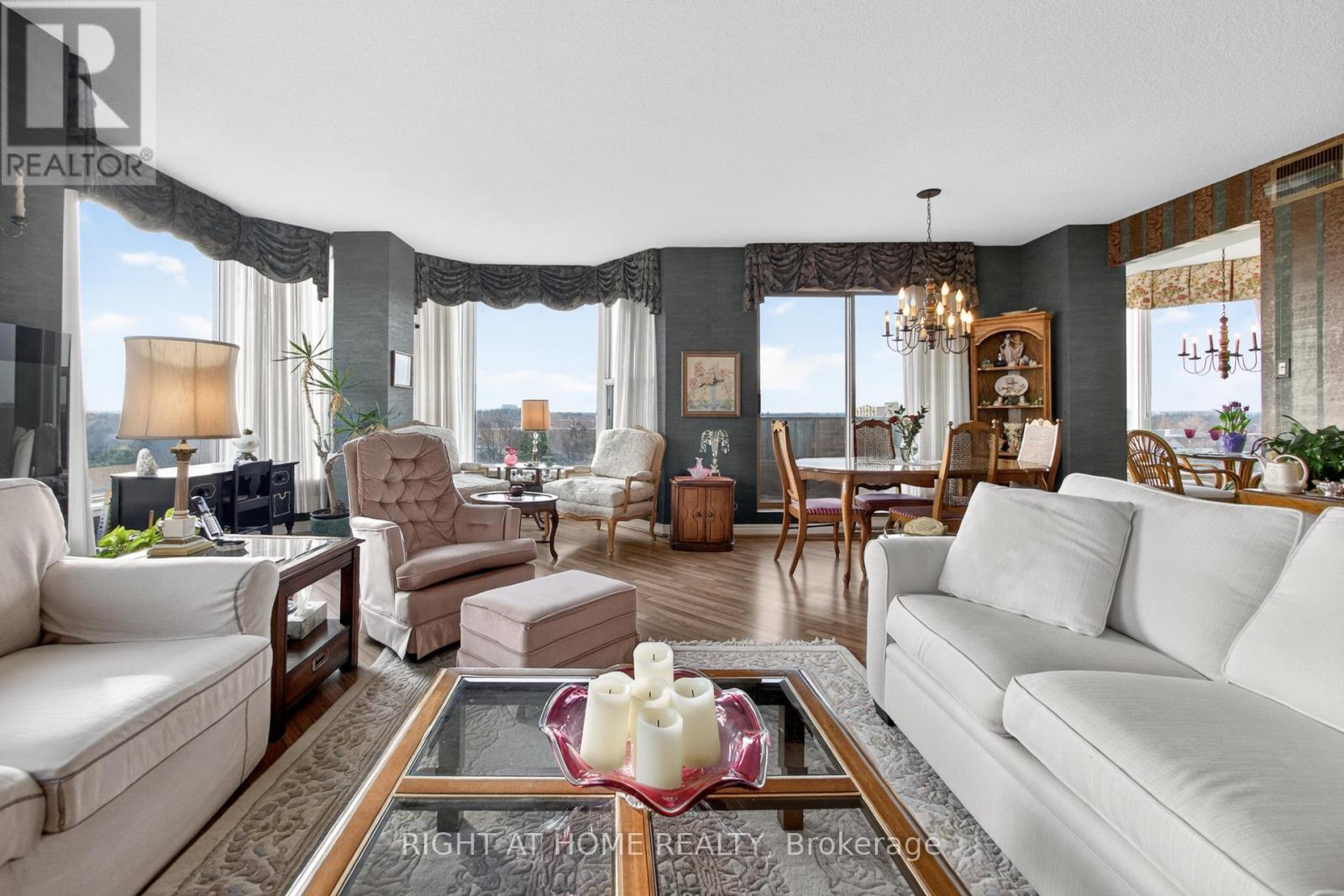 702 - 1901 Pilgrims Way, Oakville, Ontario  L6M 2W9 - Photo 15 - W12903538