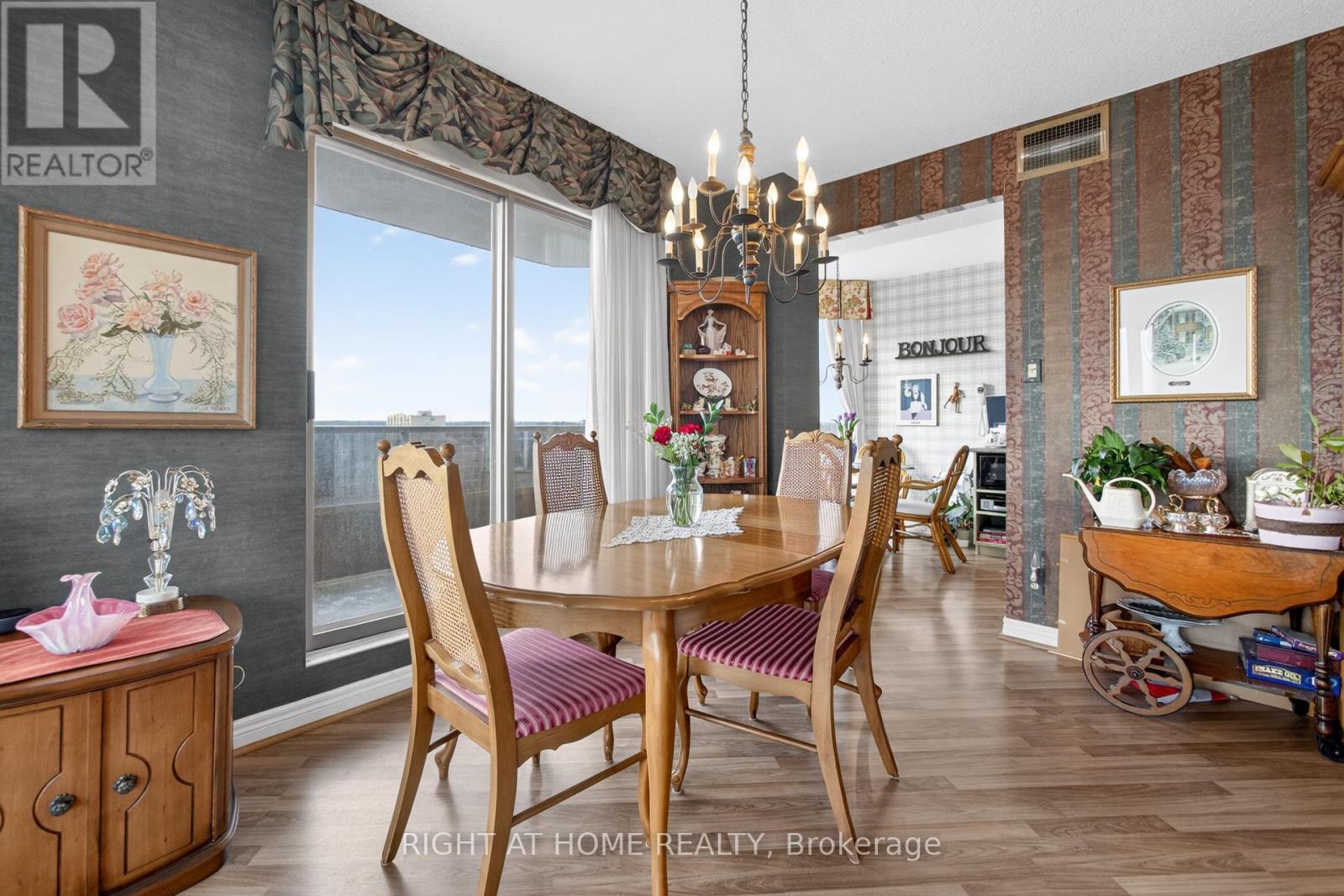 702 - 1901 Pilgrims Way, Oakville, Ontario  L6M 2W9 - Photo 18 - W12903538