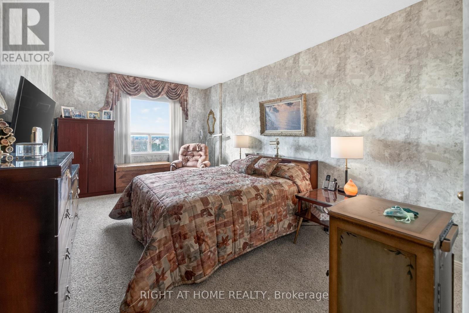 702 - 1901 Pilgrims Way, Oakville, Ontario  L6M 2W9 - Photo 26 - W12903538