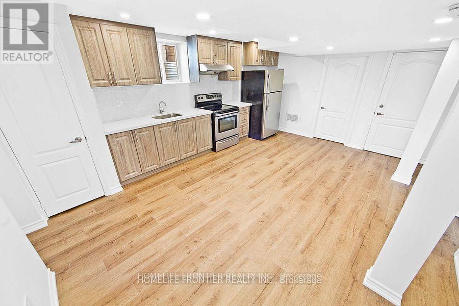 Lower - 311 Hinton Terrace, Milton, Ontario  L9E 1C8 - Photo 2 - W12903542