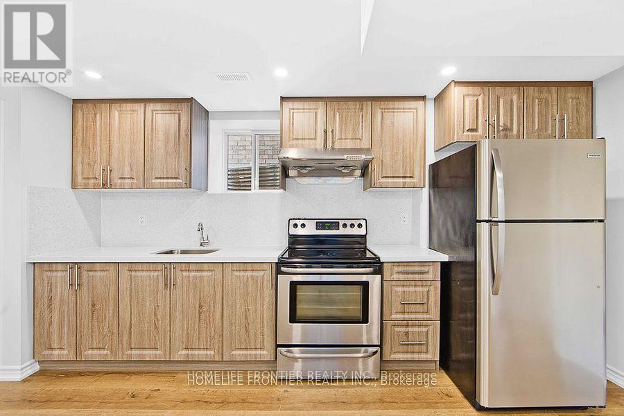 Lower - 311 Hinton Terrace, Milton, Ontario  L9E 1C8 - Photo 3 - W12903542