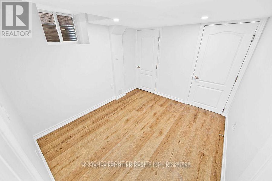 Lower - 311 Hinton Terrace, Milton, Ontario  L9E 1C8 - Photo 4 - W12903542