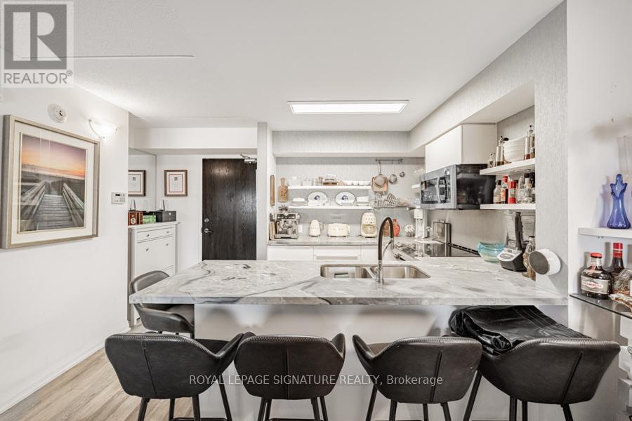 316 - 30 Via Rosedale, Brampton, Ontario  L6R 3Z9 - Photo 8 - W12903544