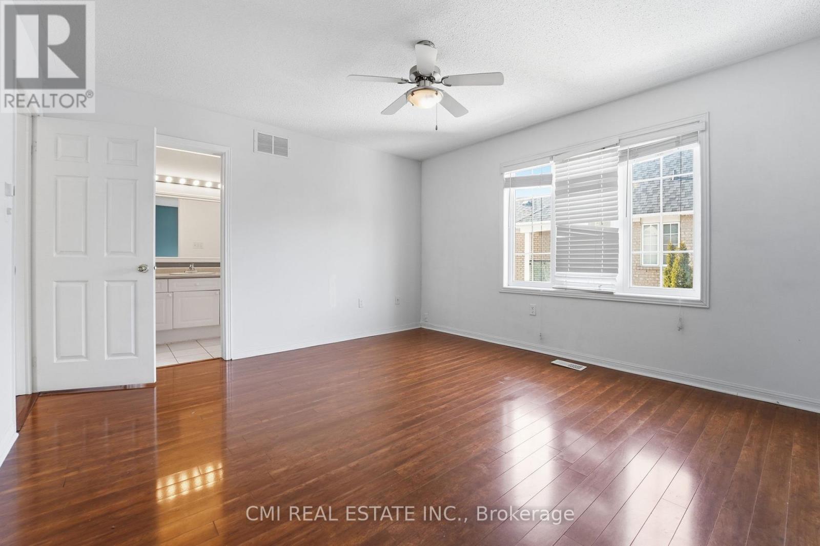 3927 Mayla Drive, Mississauga, Ontario  L5M 7Y9 - Photo 19 - W12903562