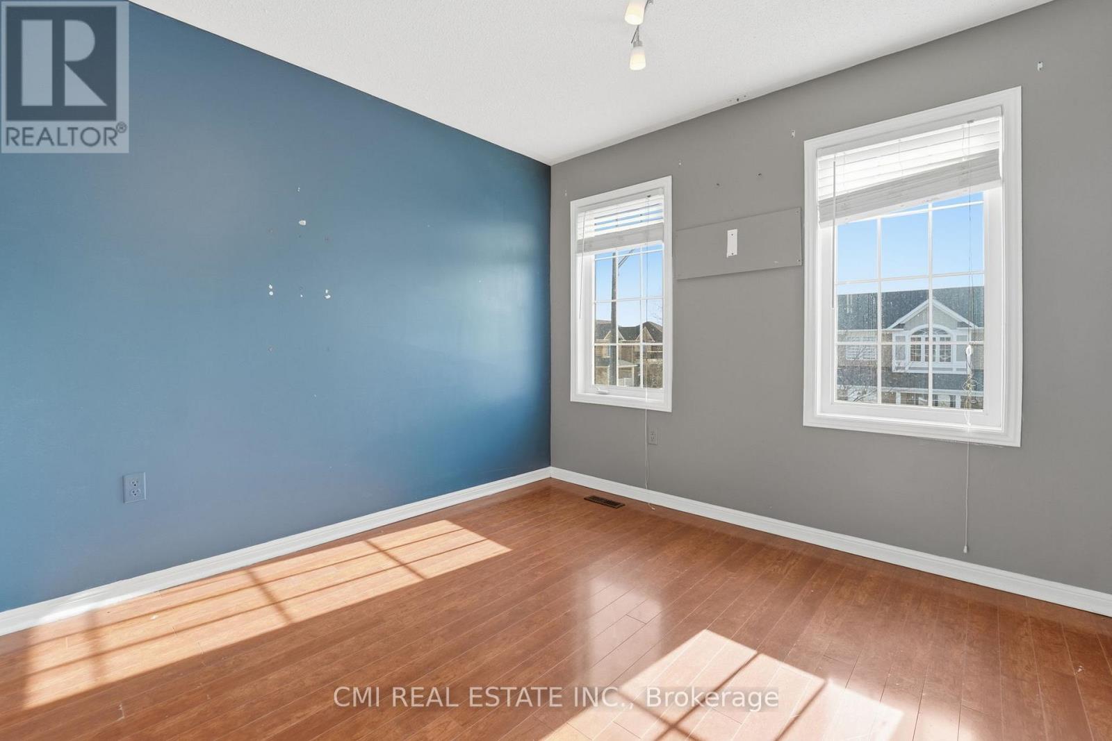 3927 Mayla Drive, Mississauga, Ontario  L5M 7Y9 - Photo 24 - W12903562