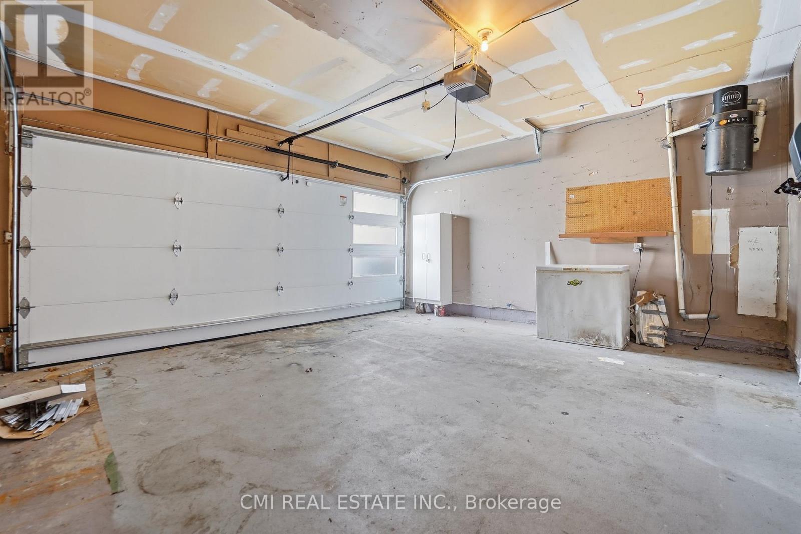 3927 Mayla Drive, Mississauga, Ontario  L5M 7Y9 - Photo 37 - W12903562