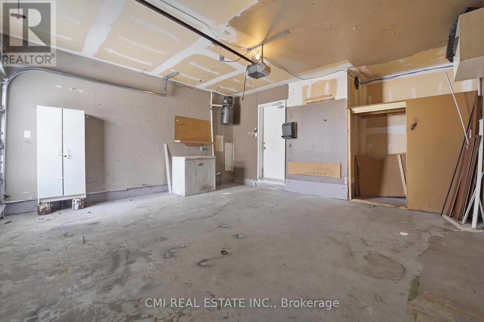 3927 Mayla Drive, Mississauga, Ontario  L5M 7Y9 - Photo 38 - W12903562