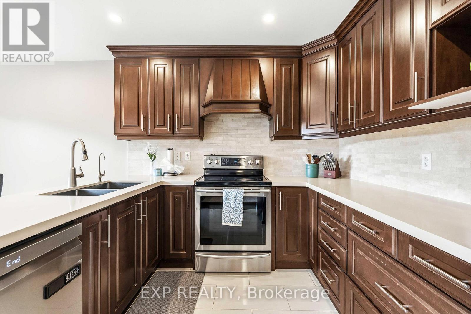 3125 Caulfield Crescent, Mississauga, Ontario  L5M 6J8 - Photo 10 - W12903574