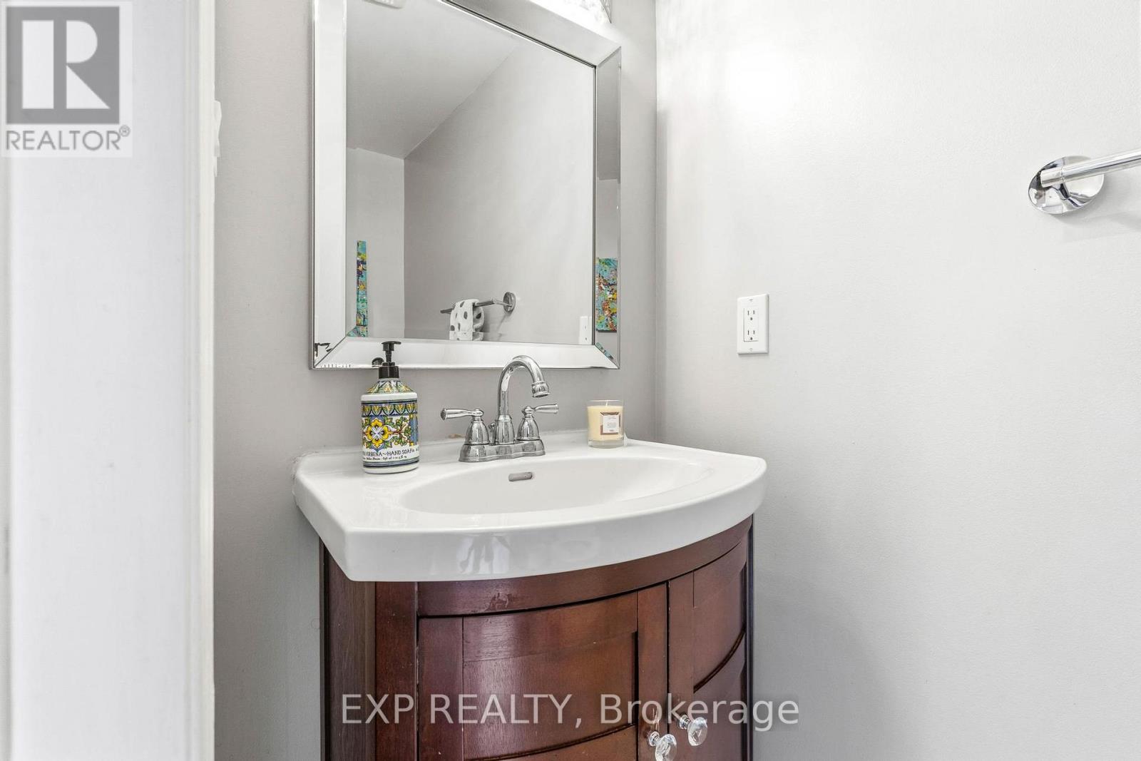 3125 Caulfield Crescent, Mississauga, Ontario  L5M 6J8 - Photo 12 - W12903574