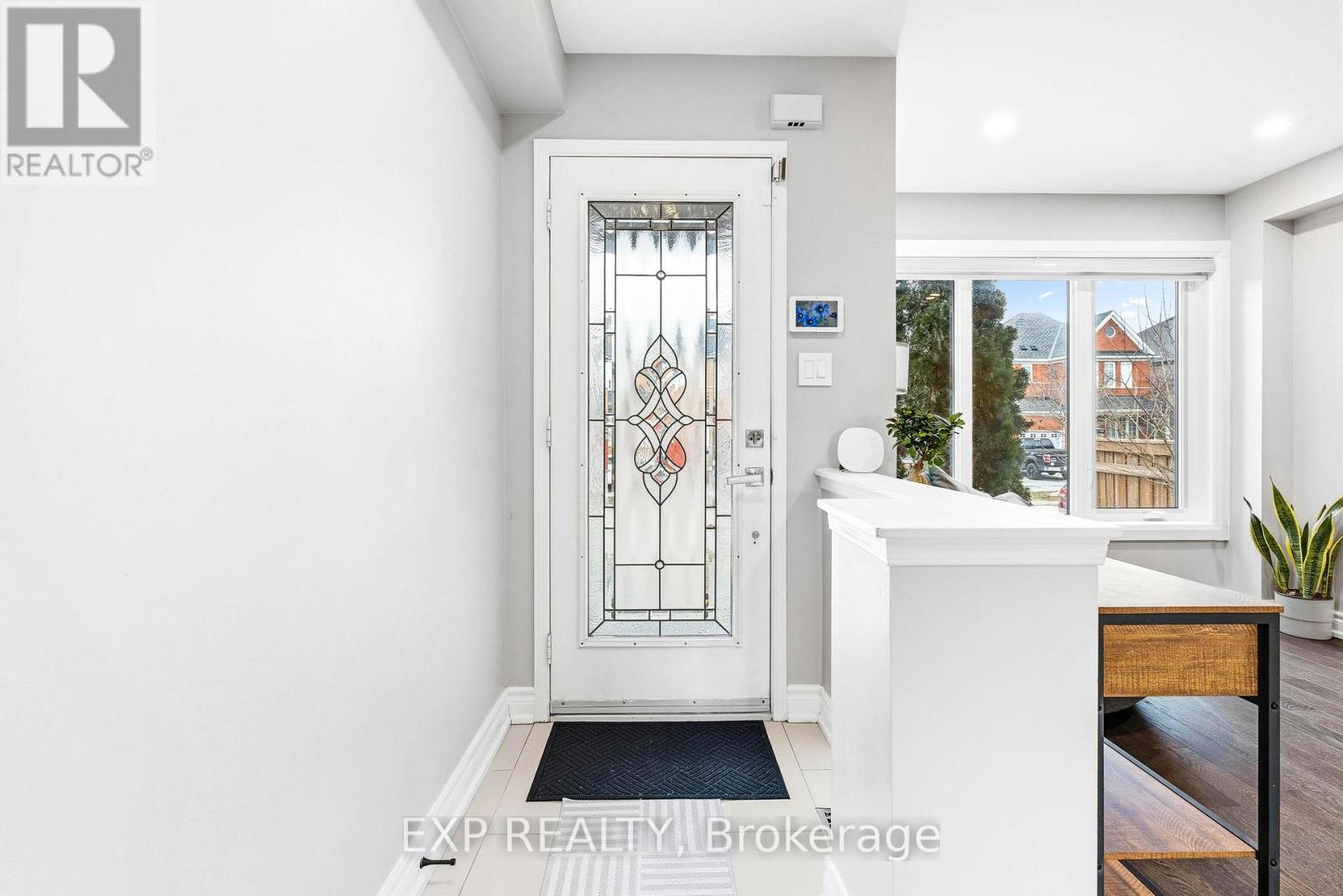 3125 Caulfield Crescent, Mississauga, Ontario  L5M 6J8 - Photo 3 - W12903574