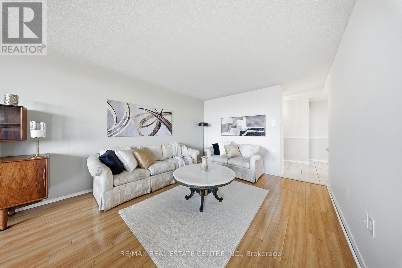 602 - 2055 Upper Middle Road, Burlington, Ontario  L7P 3P4 - Photo 3 - W12903584