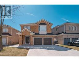 3 RAMBLING OAK DRIVE, Brampton, Ontario