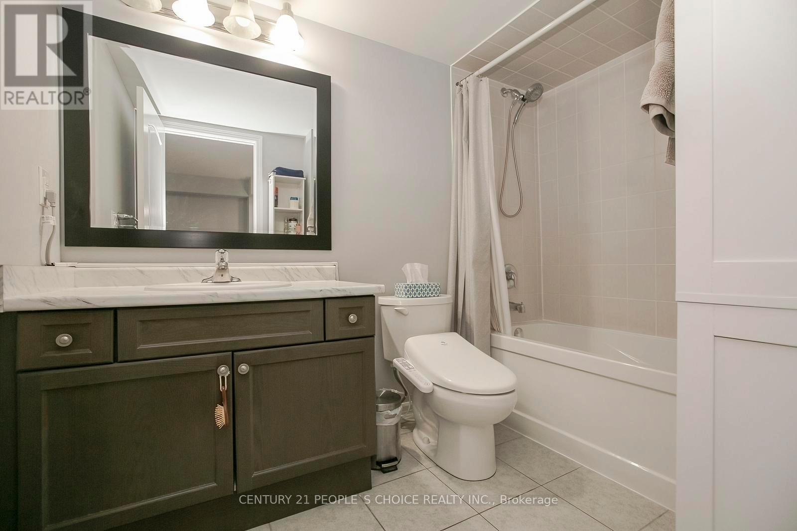 402 - 60 Baycliffe Crescent, Brampton, Ontario  L7A 0Z4 - Photo 18 - W12903618