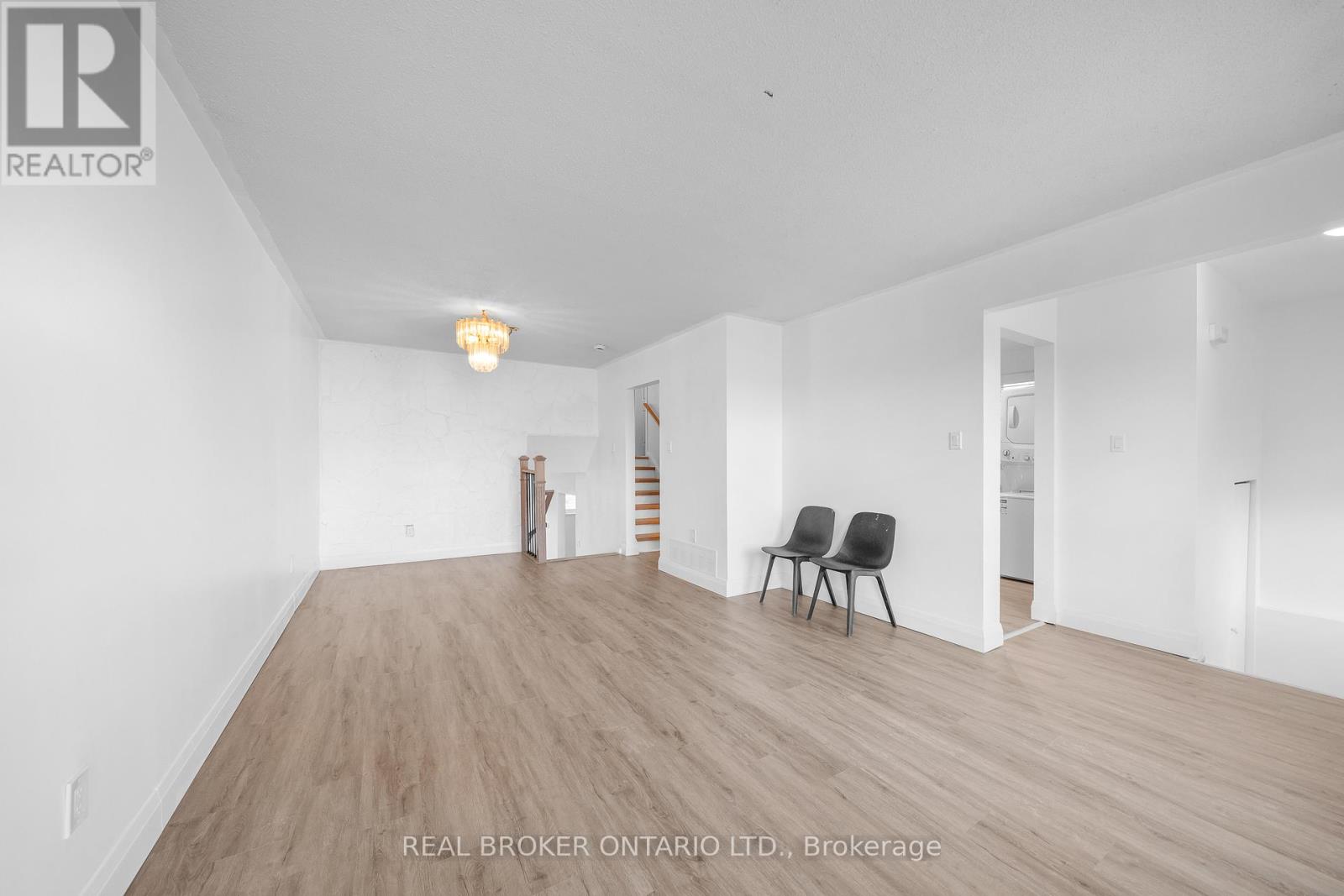 Main - 2518 Harman Court, Mississauga, Ontario  L5J 1T8 - Photo 16 - W12903626