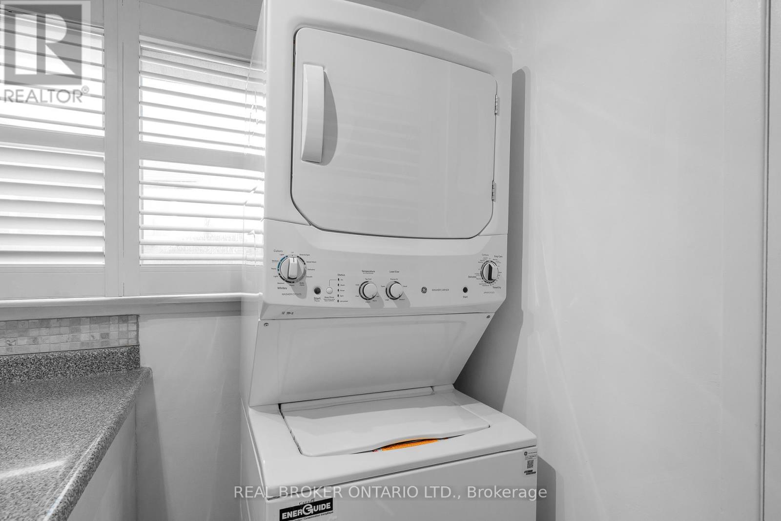 Main - 2518 Harman Court, Mississauga, Ontario  L5J 1T8 - Photo 22 - W12903626