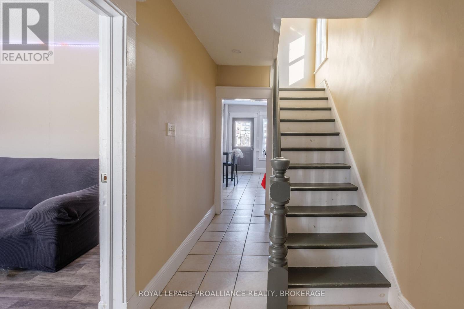 35 Hamilton Street, Kingston, Ontario  K7K 1P1 - Photo 4 - X12903540