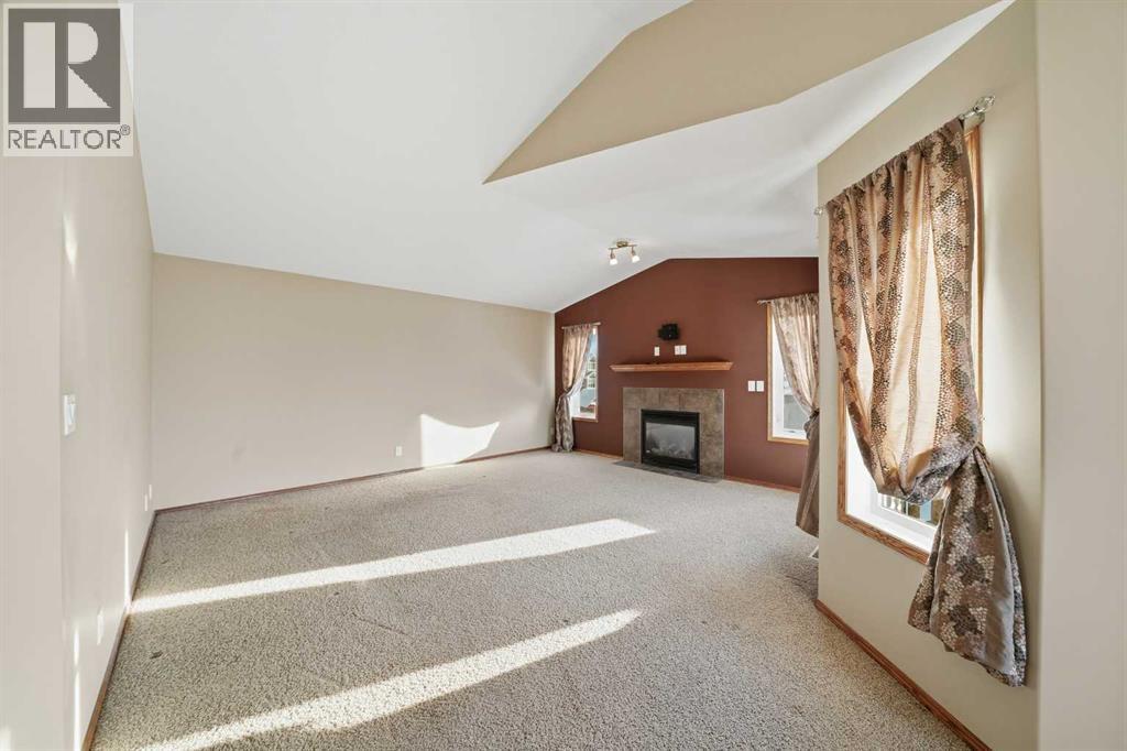 9 Thomas Place, Red Deer, Alberta  T4P 0L7 - Photo 12 - A2271904