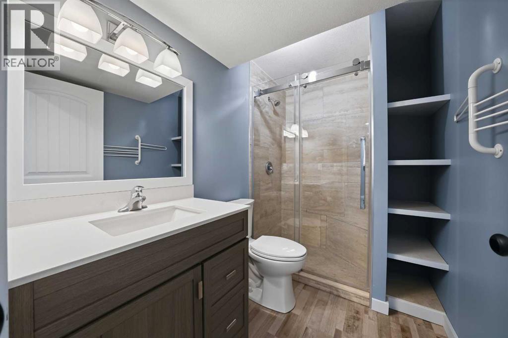 9 Thomas Place, Red Deer, Alberta  T4P 0L7 - Photo 25 - A2271904