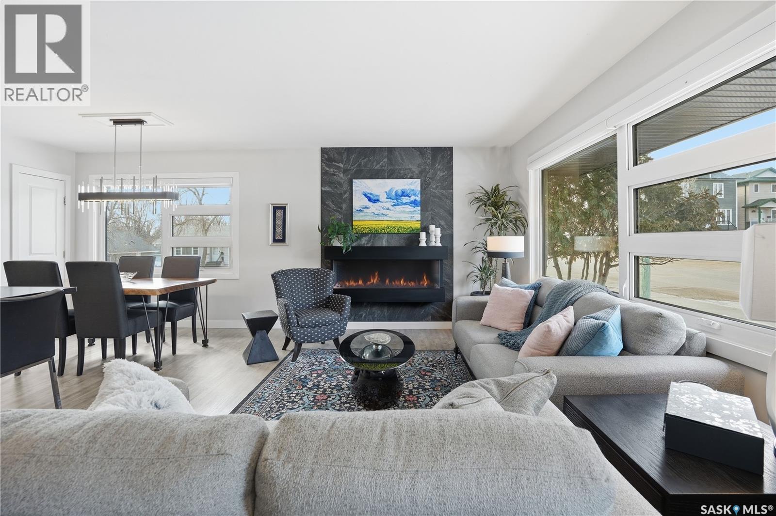 205 Hall Street E, Moose Jaw, Saskatchewan  S6H 0V1 - Photo 4 - SK030898