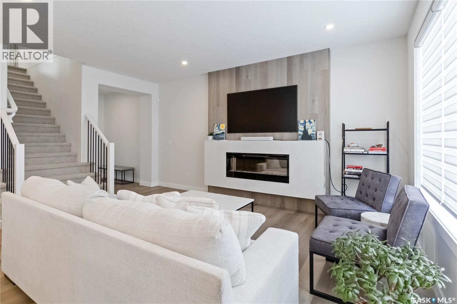 155 Keith Way, Saskatoon, Saskatchewan  S7V 0X9 - Photo 4 - SK030897