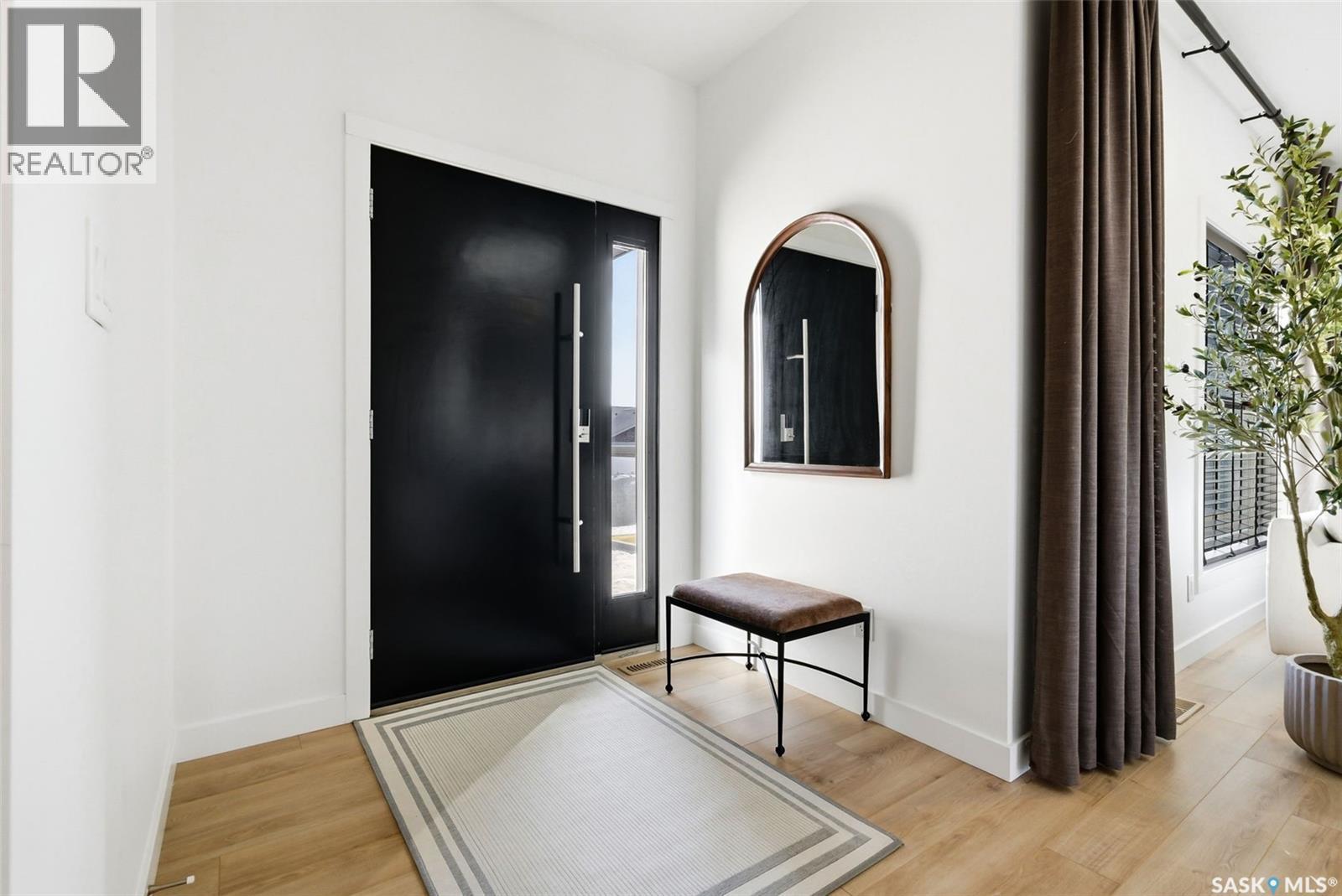 6 Centennial Drive, Grand Coulee, Saskatchewan  S4N 0A3 - Photo 4 - SK030861