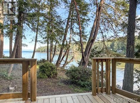 10 Decourcy Dr, Gabriola Island, British Columbia  V0R 1X1 - Photo 1 - 1029027