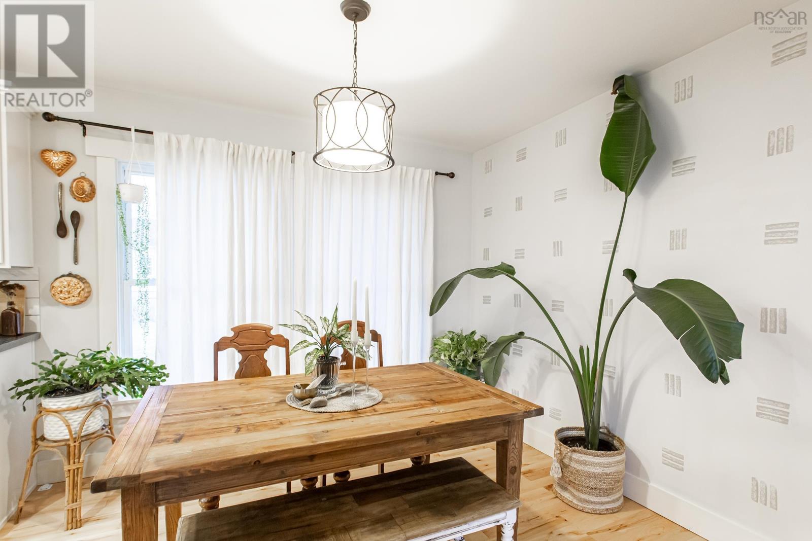 5 Acadia Street, Middleton, Nova Scotia  B0S 1P0 - Photo 11 - 202605044