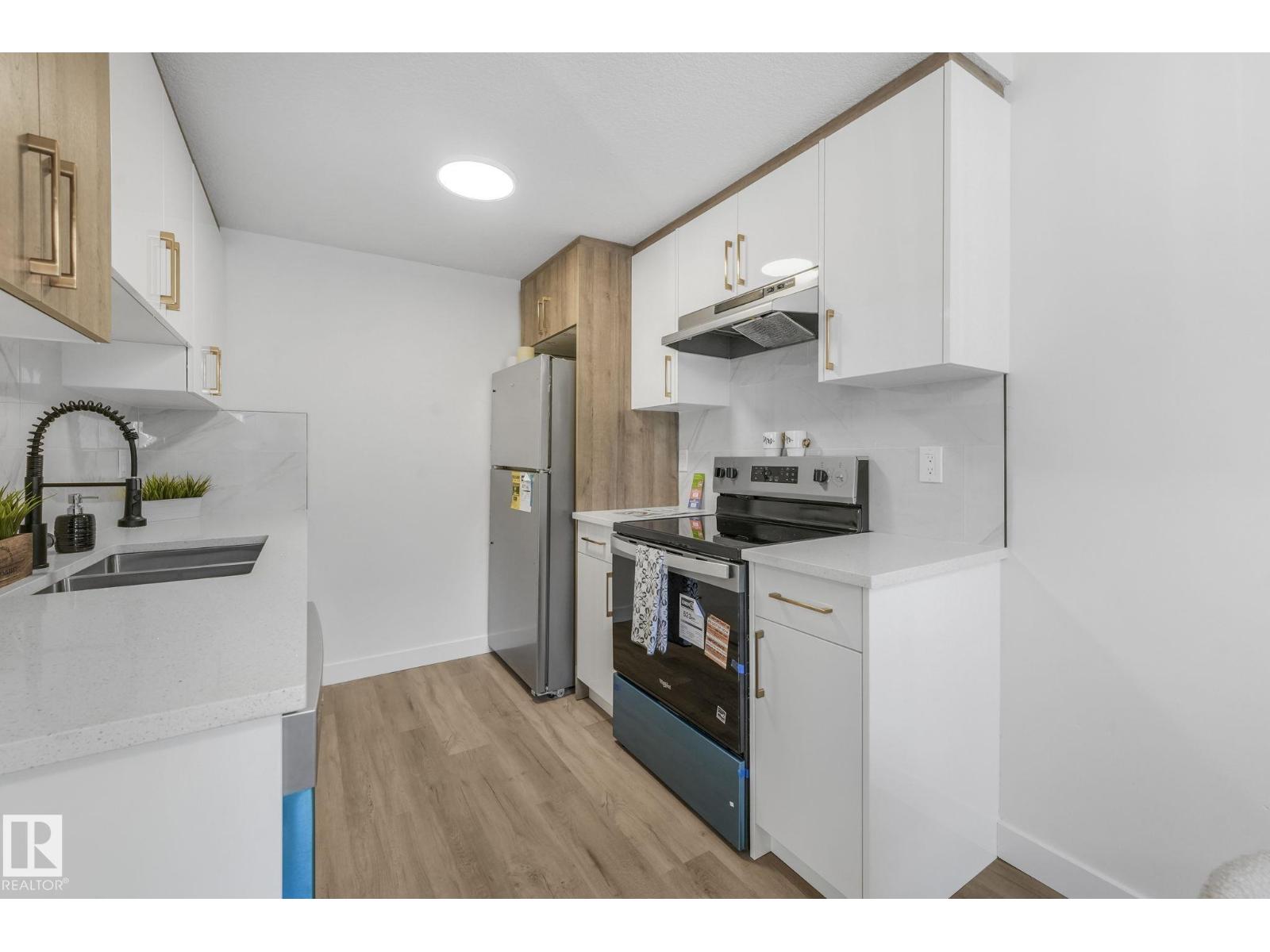 199b Homestead Cr Nw, Edmonton, Alberta  T5A 2Y2 - Photo 2 - E4478288